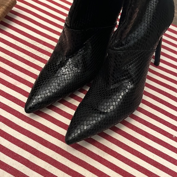 ZARA Blue Collection Snake Skin stiletto Boots - Picture 6 of 16